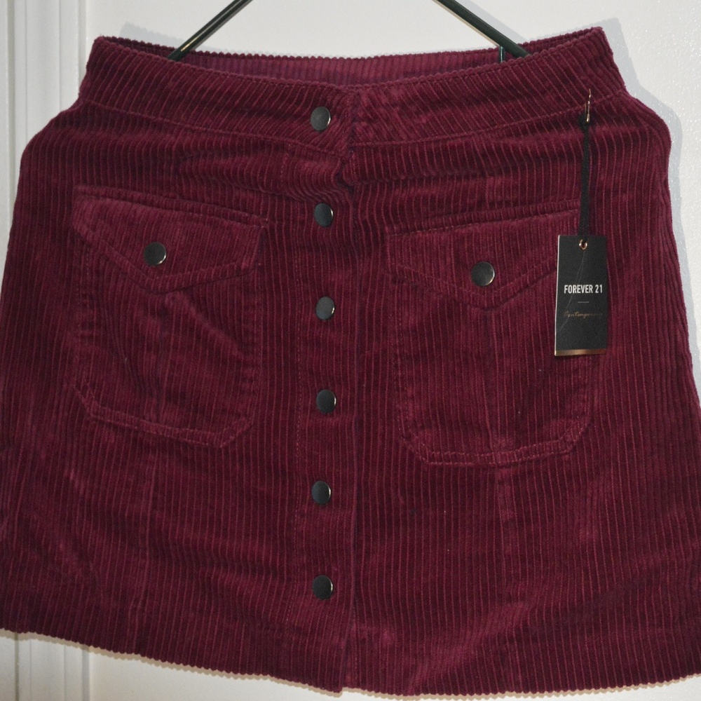 BURGUNDY SKIRT
